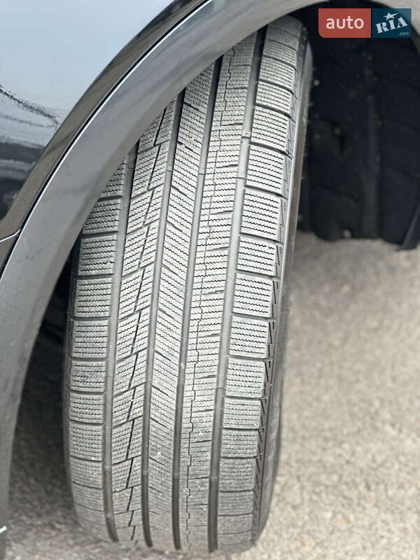 Внедорожник / Кроссовер Audi e-tron 2019 в Киеве