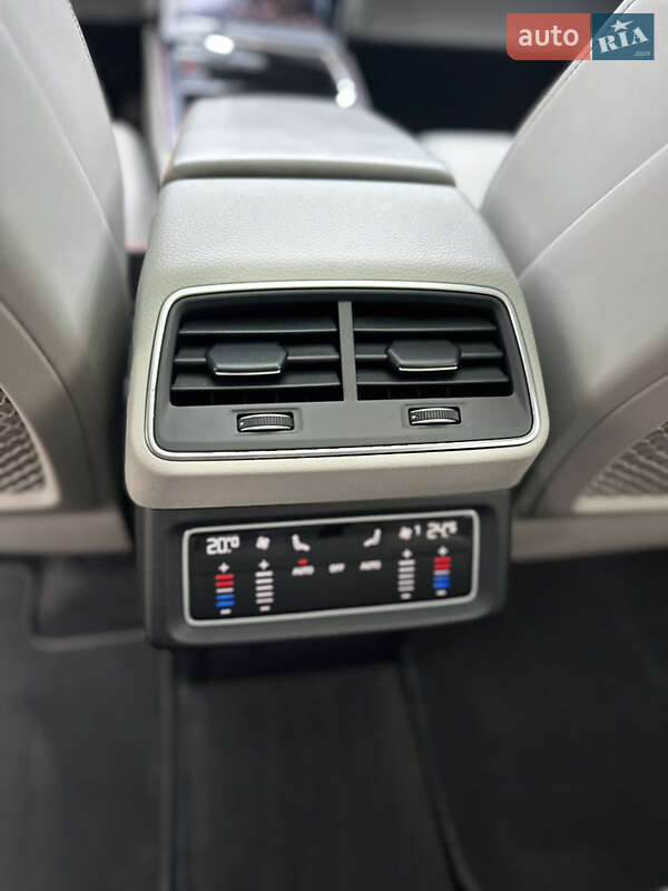 Внедорожник / Кроссовер Audi e-tron 2019 в Киеве