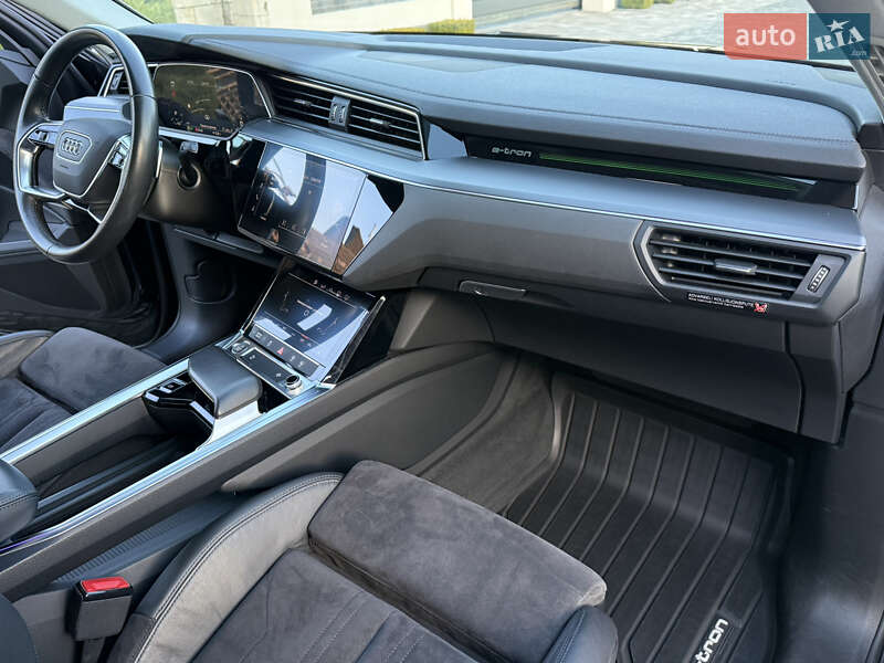 Внедорожник / Кроссовер Audi e-tron 2019 в Ровно