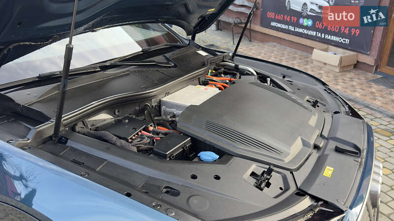 Внедорожник / Кроссовер Audi e-tron 2020 в Сваляве фото 38 Внедорожник / Кроссовер Audi e-tron 2020 в Сваляве