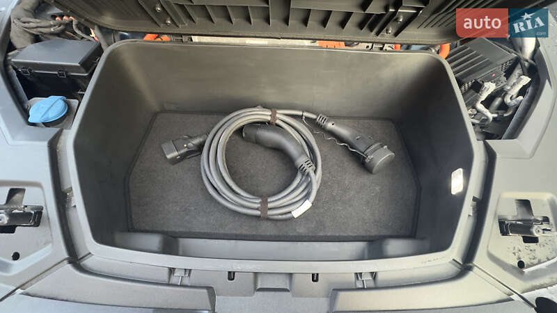 Внедорожник / Кроссовер Audi e-tron 2020 в Сваляве фото 41 Внедорожник / Кроссовер Audi e-tron 2020 в Сваляве