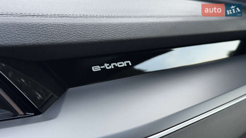Внедорожник / Кроссовер Audi e-tron 2020 в Сваляве фото 100 Внедорожник / Кроссовер Audi e-tron 2020 в Сваляве