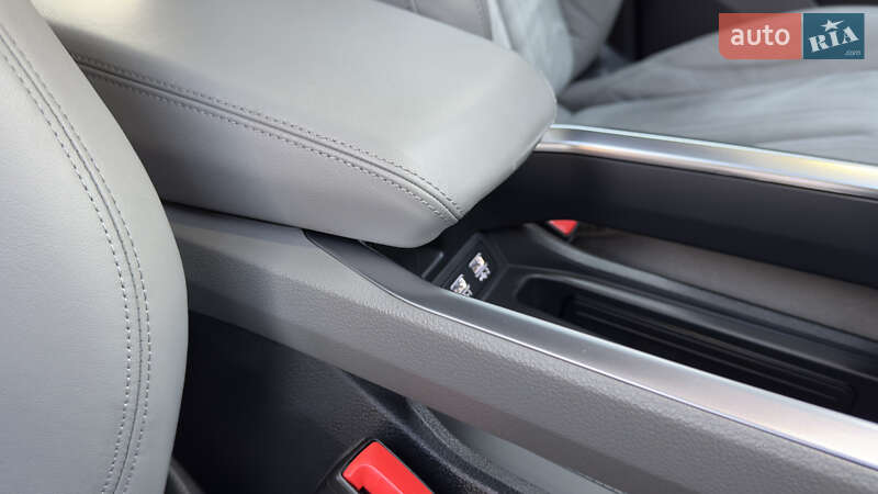 Внедорожник / Кроссовер Audi e-tron 2020 в Сваляве фото 104 Внедорожник / Кроссовер Audi e-tron 2020 в Сваляве