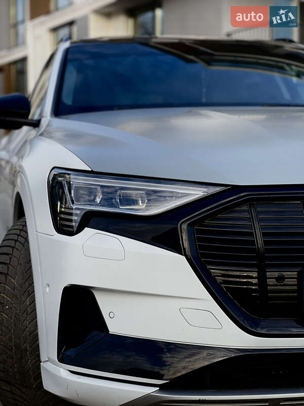 Внедорожник / Кроссовер Audi e-tron 2019 в Тернополе