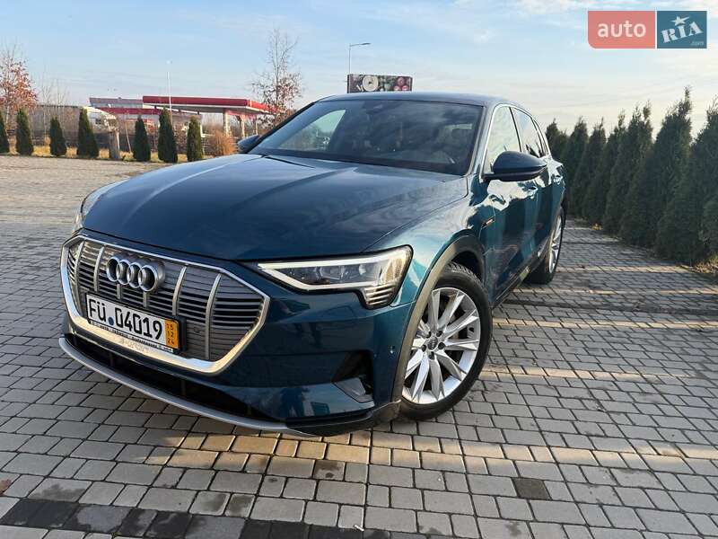 Внедорожник / Кроссовер Audi e-tron 2019 в Хусте