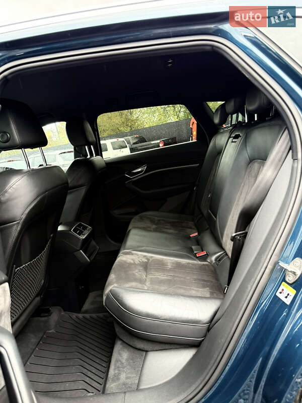 Внедорожник / Кроссовер Audi e-tron 2019 в Дрогобыче