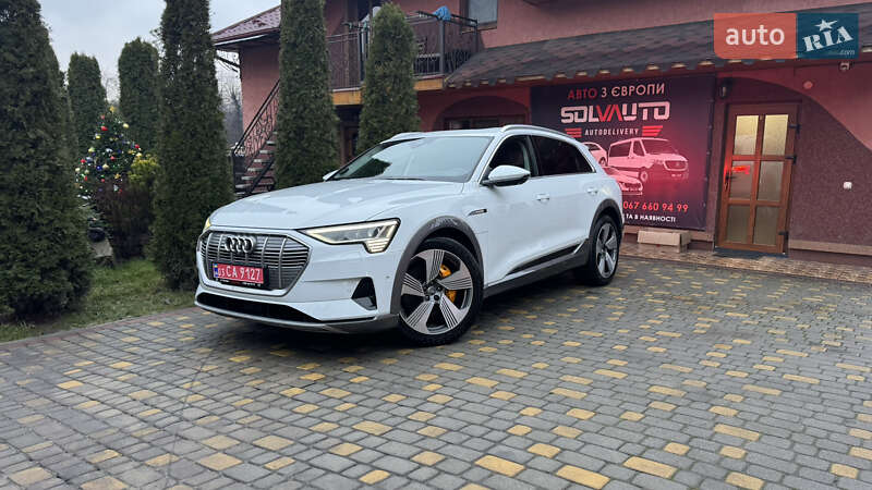 Внедорожник / Кроссовер Audi e-tron 2019 в Сваляве