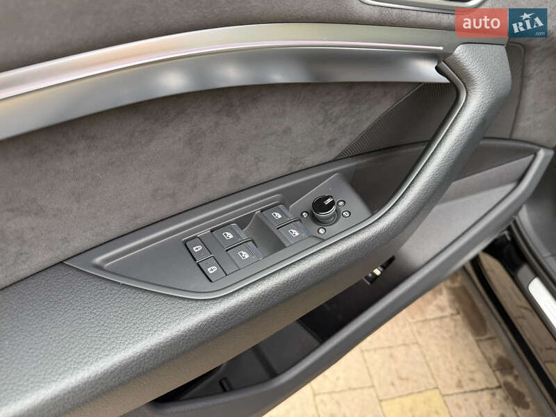 Внедорожник / Кроссовер Audi e-tron 2021 в Тернополе