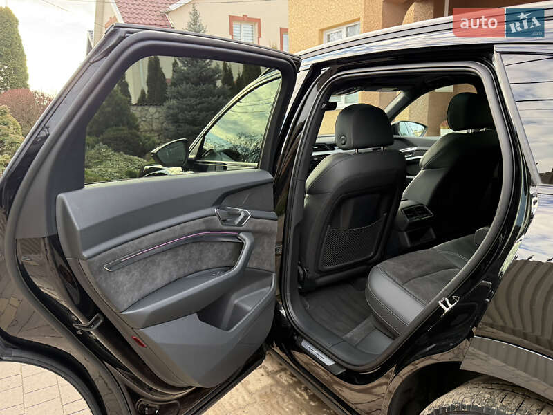 Внедорожник / Кроссовер Audi e-tron 2021 в Тернополе