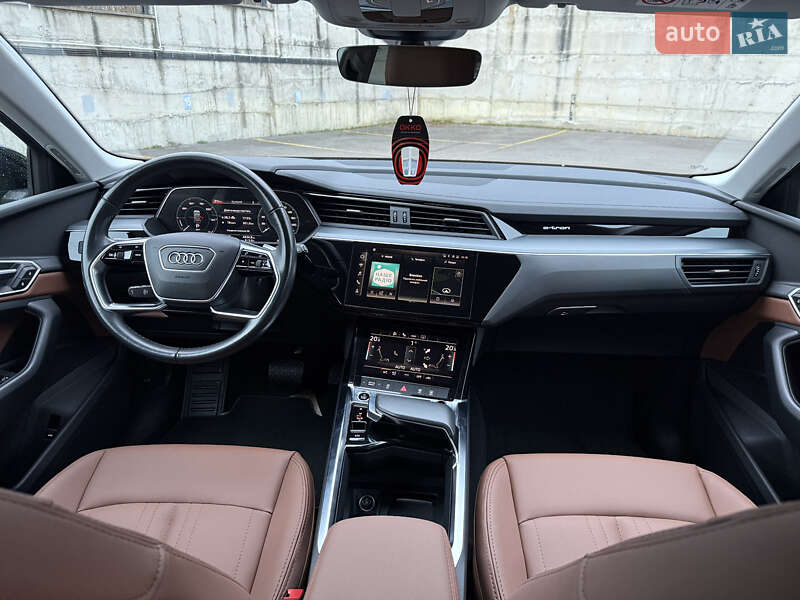 Внедорожник / Кроссовер Audi e-tron 2021 в Ровно фото 47 Внедорожник / Кроссовер Audi e-tron 2021 в Ровно