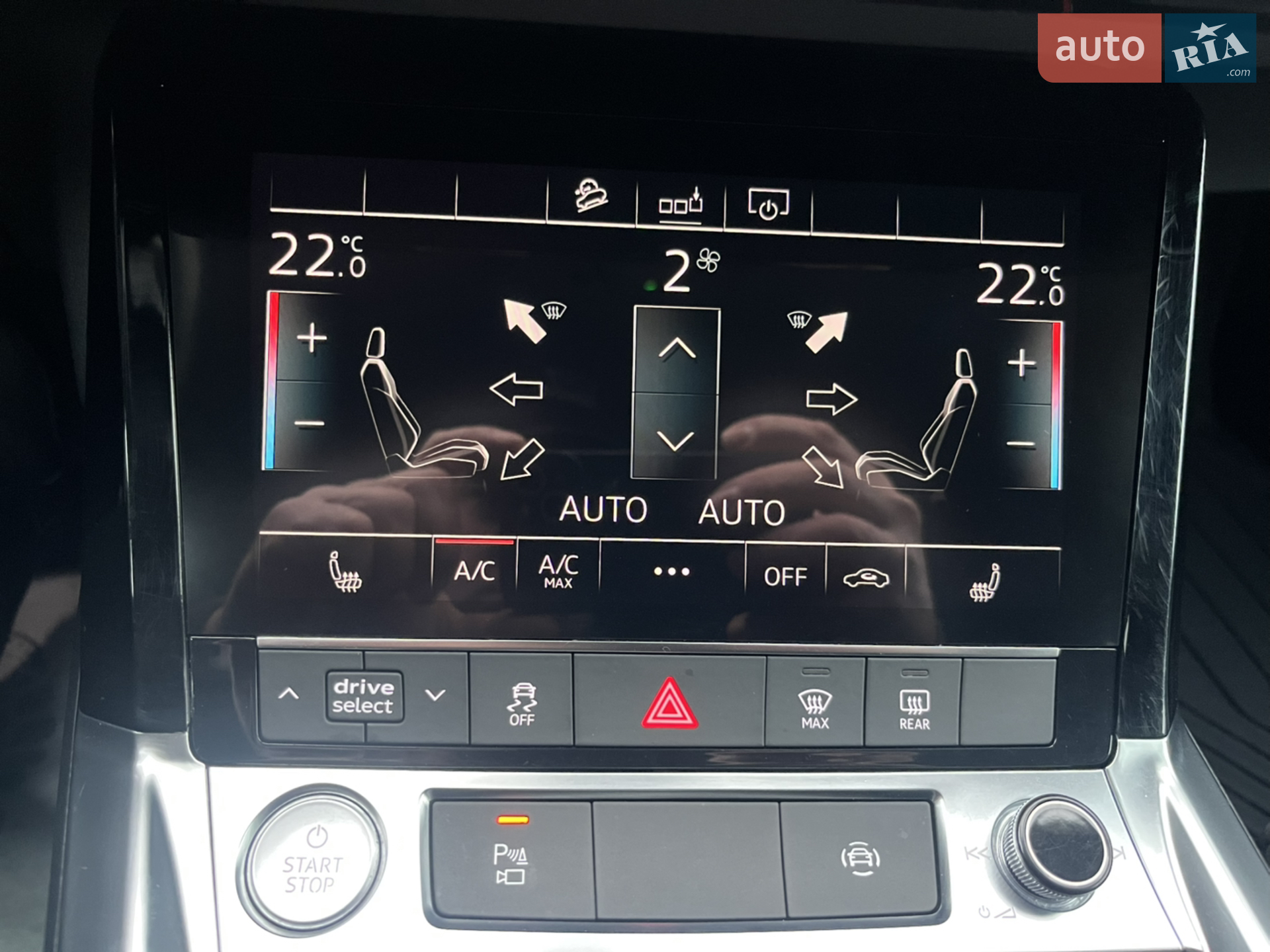 2020 Audi e-tron - мініатюра 39