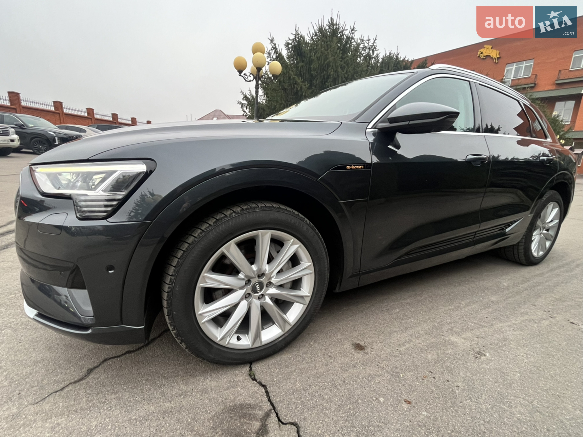 2020 Audi e-tron - мініатюра 52