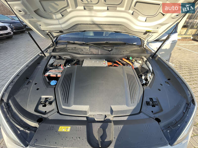 Внедорожник / Кроссовер Audi e-tron 2021 в Львове