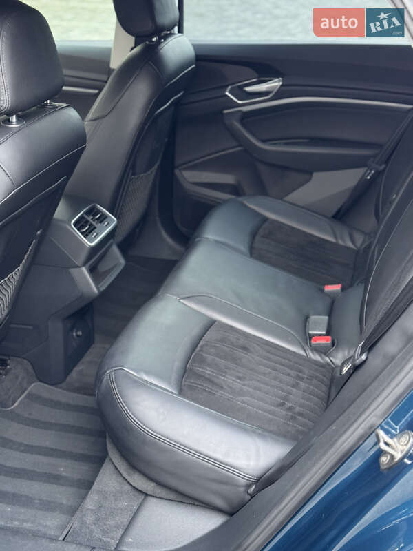 Внедорожник / Кроссовер Audi e-tron 2020 в Львове