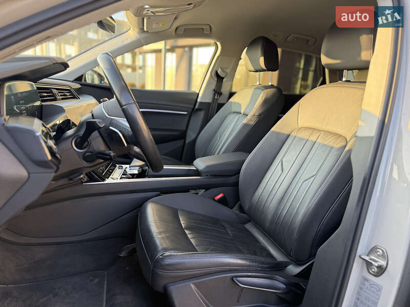 Внедорожник / Кроссовер Audi e-tron 2020 в Городке