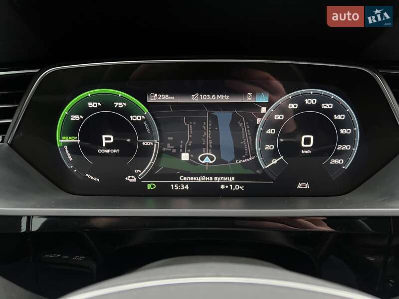 Позашляховик / Кросовер Audi e-tron 2023 в Хмельницькому