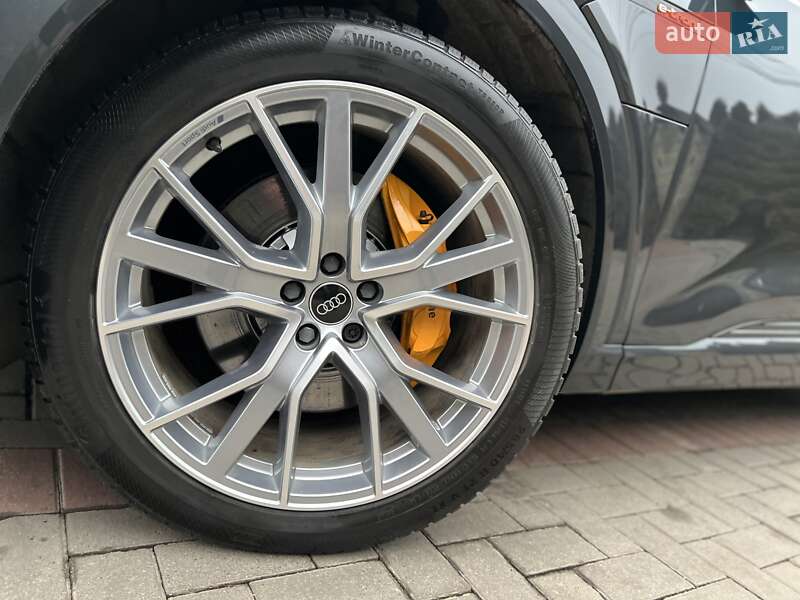 Позашляховик / Кросовер Audi e-tron 2023 в Хмельницькому