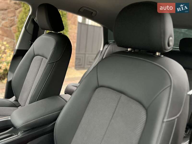 Позашляховик / Кросовер Audi e-tron 2023 в Хмельницькому