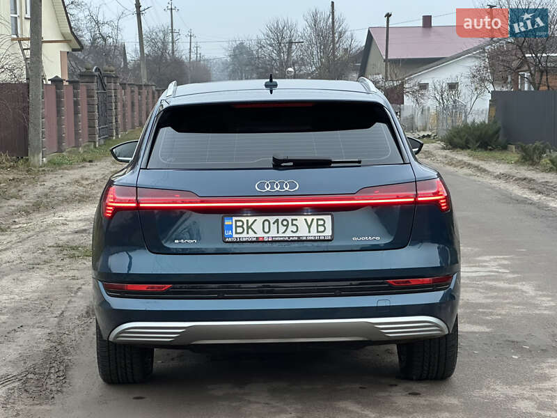 Внедорожник / Кроссовер Audi e-tron 2019 в Ровно