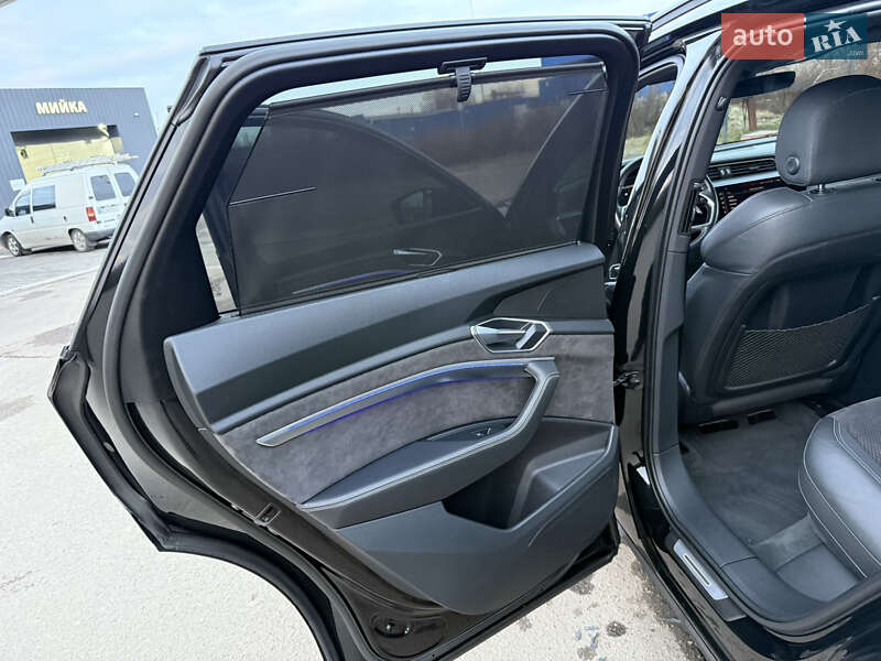 Внедорожник / Кроссовер Audi e-tron 2019 в Трускавце фото 64 Внедорожник / Кроссовер Audi e-tron 2019 в Трускавце