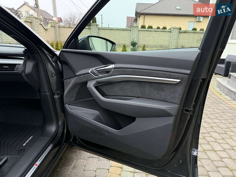 Внедорожник / Кроссовер Audi e-tron 2021 в Тернополе