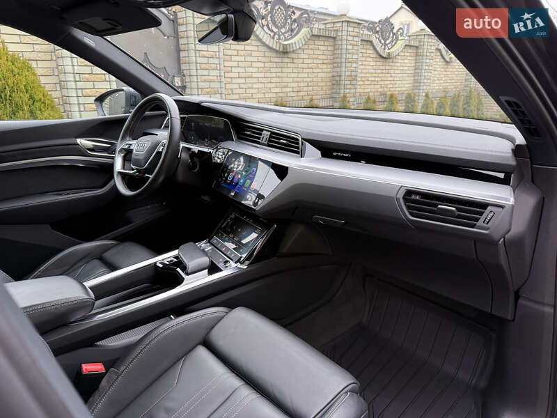 Внедорожник / Кроссовер Audi e-tron 2021 в Тернополе
