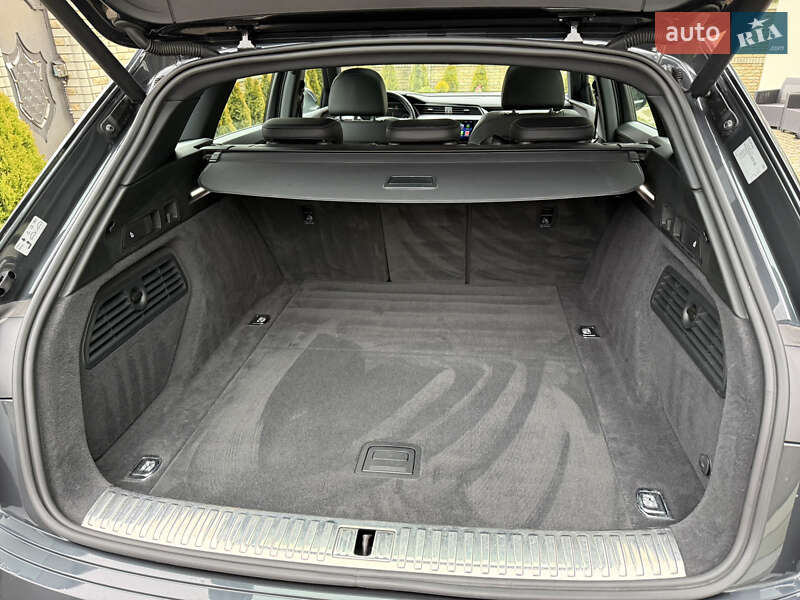 Внедорожник / Кроссовер Audi e-tron 2021 в Тернополе