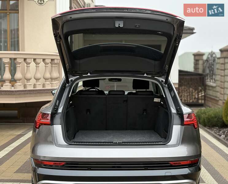 Внедорожник / Кроссовер Audi e-tron 2020 в Тернополе