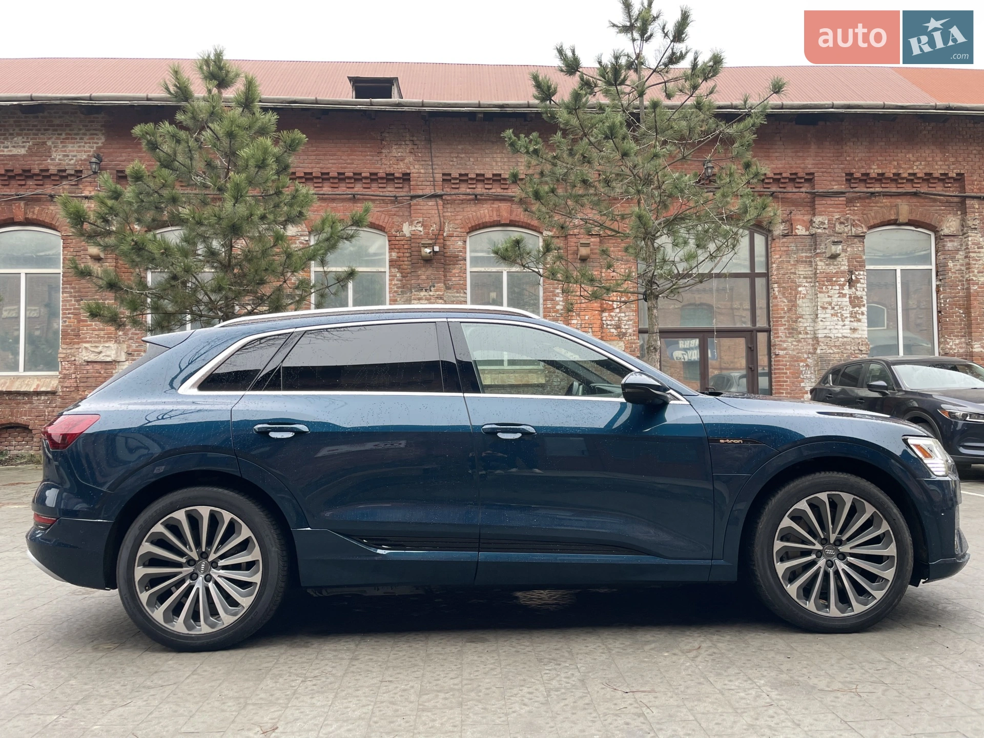 2019 Audi e-tron - мініатюра 8