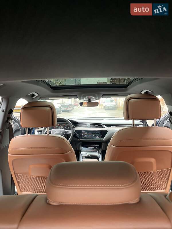 Внедорожник / Кроссовер Audi e-tron 2019 в Львове