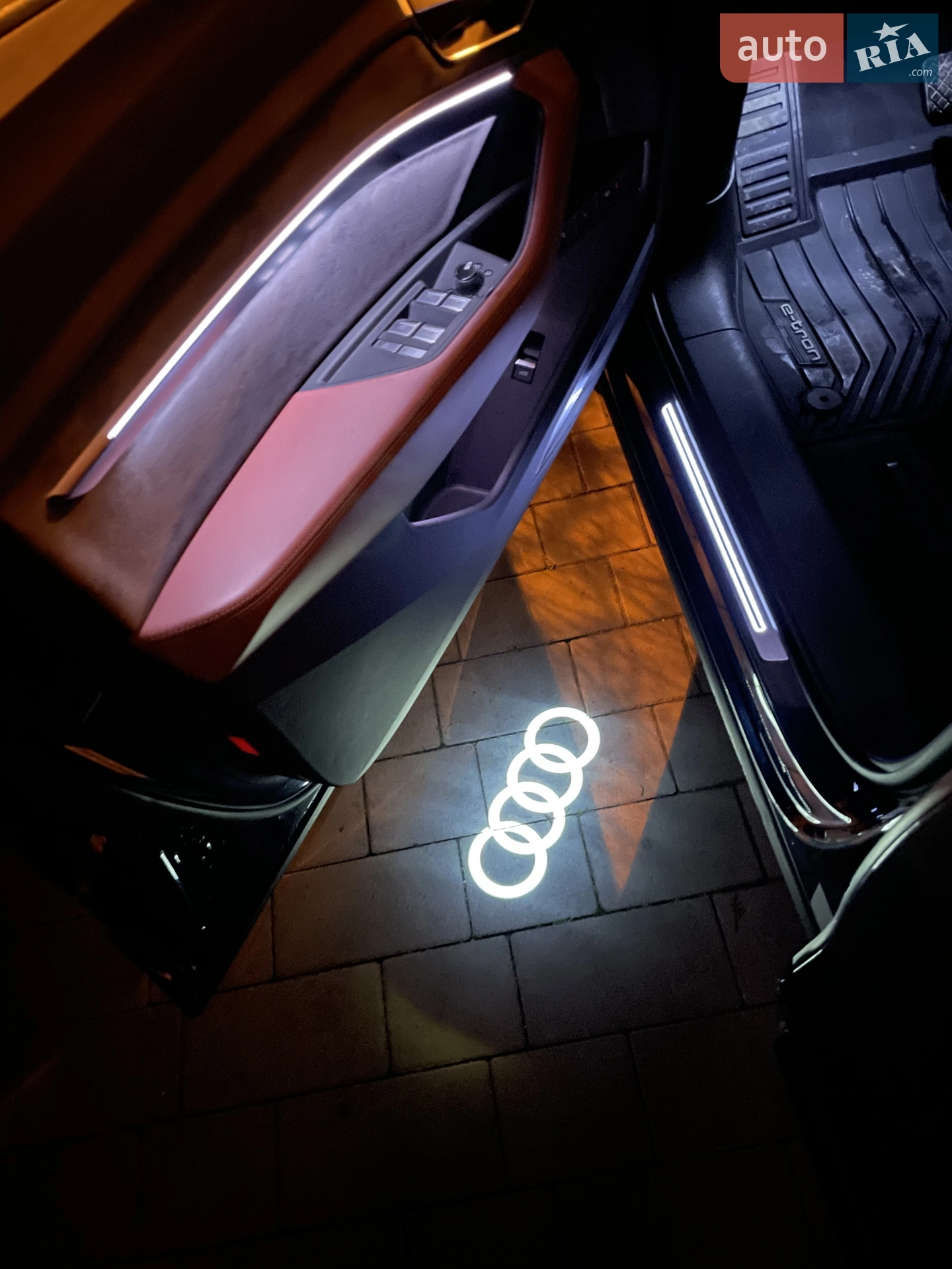 2019 Audi e-tron - мініатюра 34