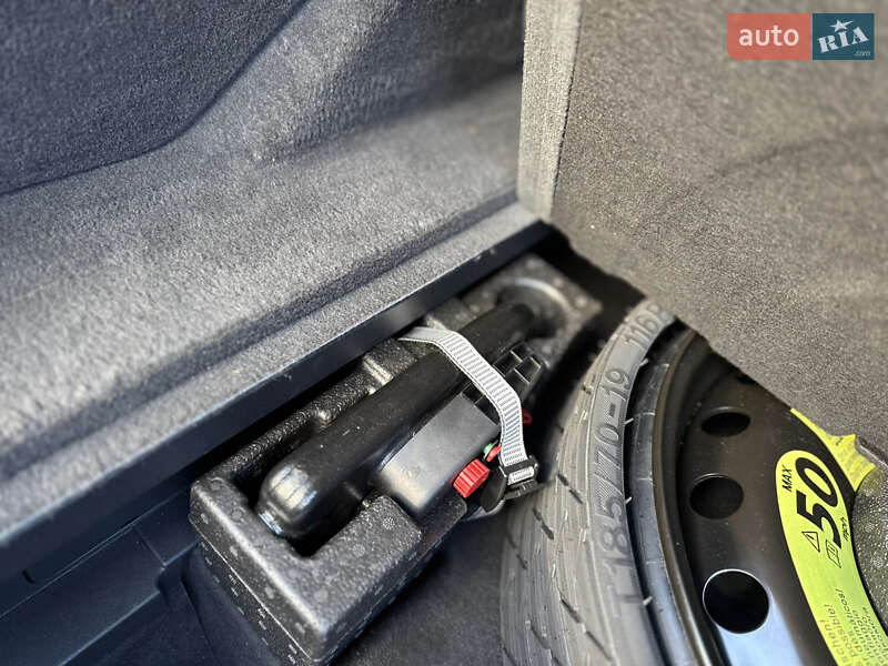 Внедорожник / Кроссовер Audi e-tron 2020 в Днепре