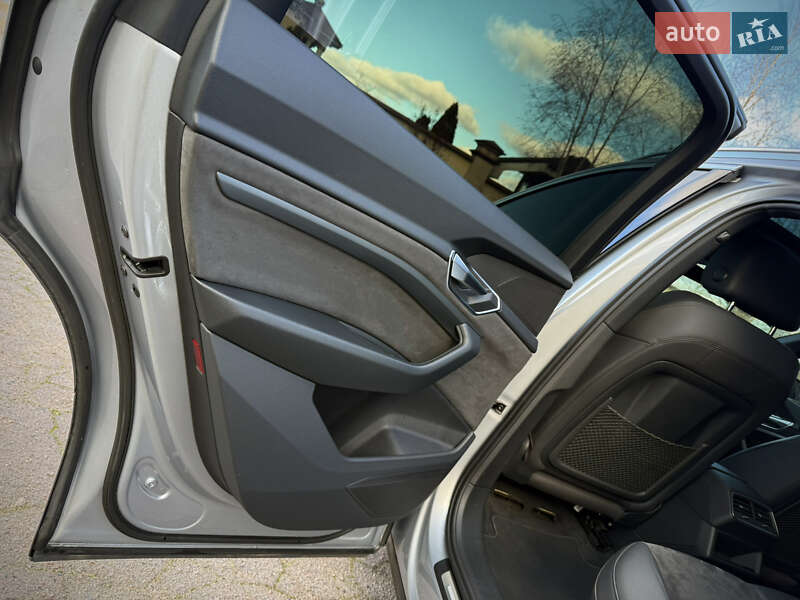 Внедорожник / Кроссовер Audi e-tron 2020 в Днепре