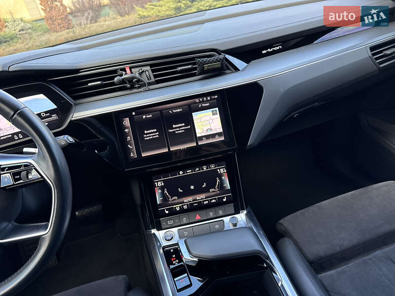 Внедорожник / Кроссовер Audi e-tron 2020 в Днепре