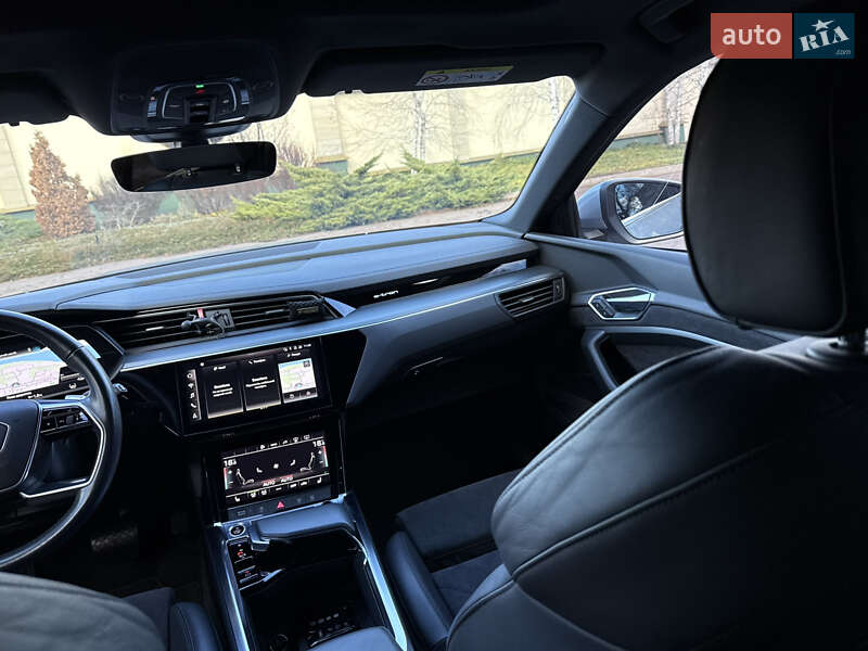 Внедорожник / Кроссовер Audi e-tron 2020 в Днепре