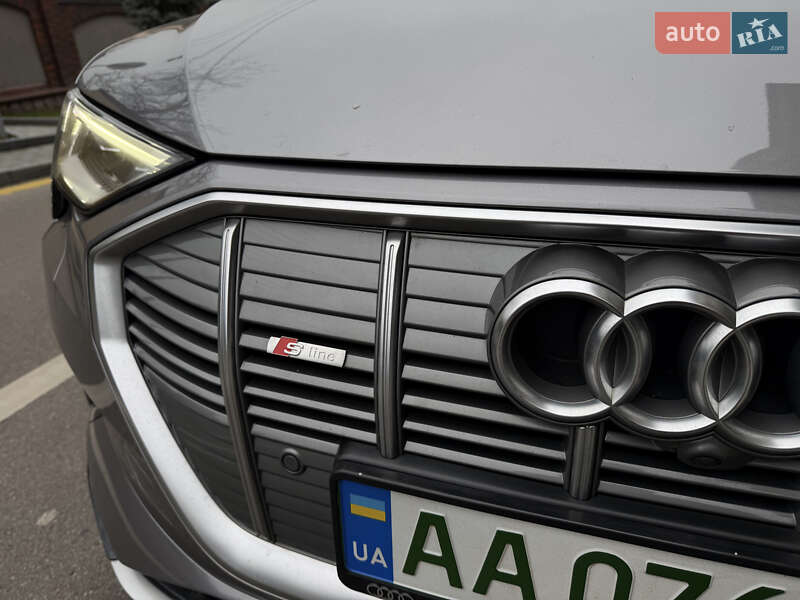 Внедорожник / Кроссовер Audi e-tron 2019 в Киеве