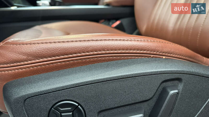 Внедорожник / Кроссовер Audi e-tron 2021 в Сваляве