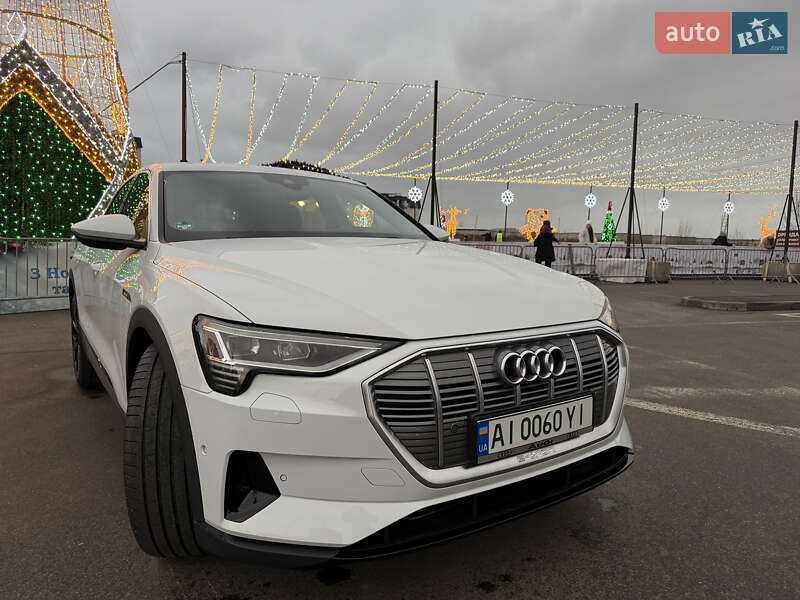 Внедорожник / Кроссовер Audi e-tron 2021 в Киеве