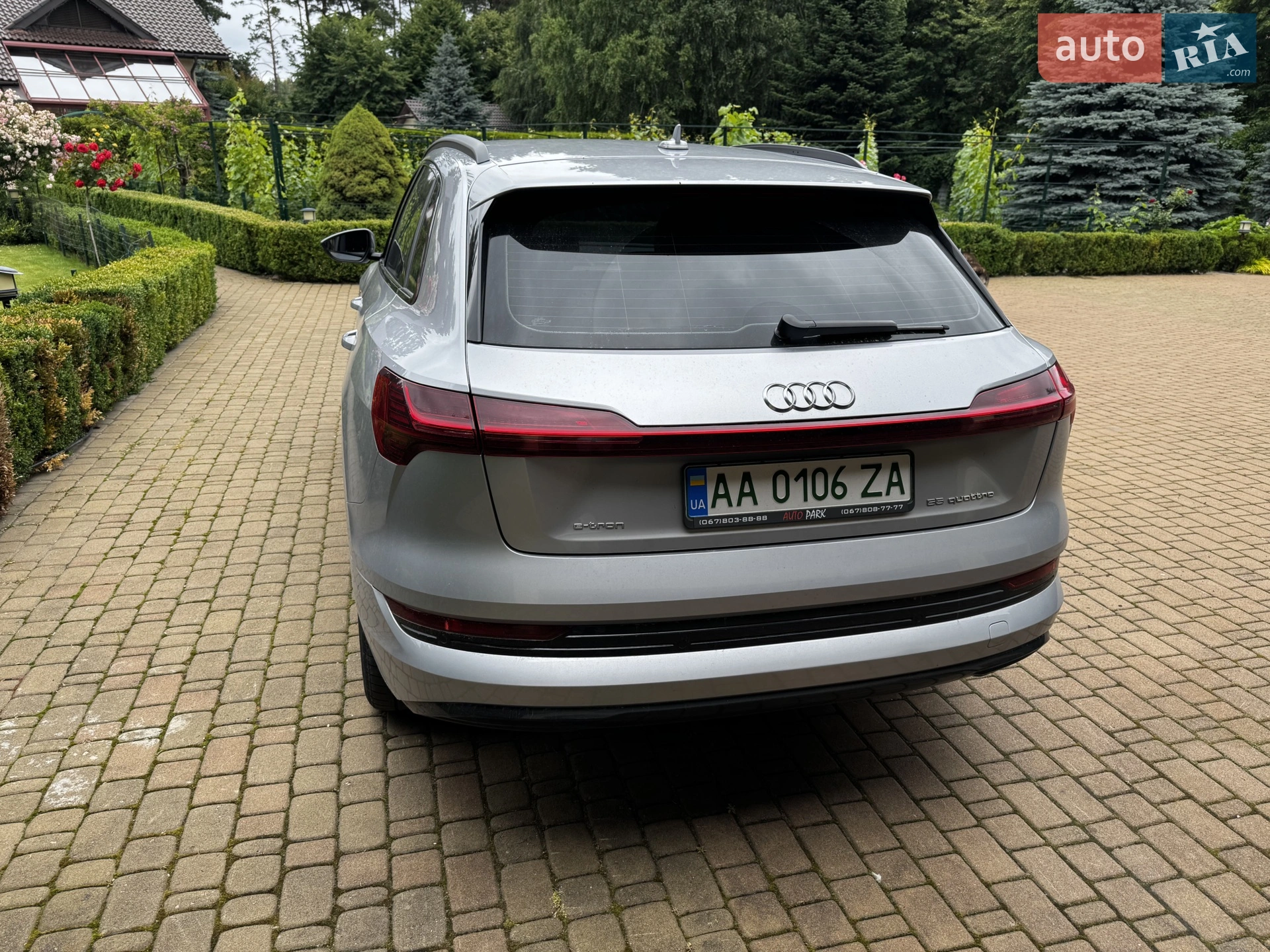 2020 Audi e-tron - мініатюра 10