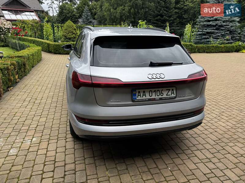 Внедорожник / Кроссовер Audi e-tron 2020 в Киеве фото 10 Внедорожник / Кроссовер Audi e-tron 2020 в Киеве
