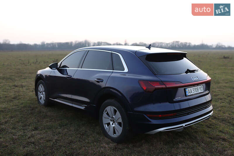Внедорожник / Кроссовер Audi e-tron 2021 в Овруче