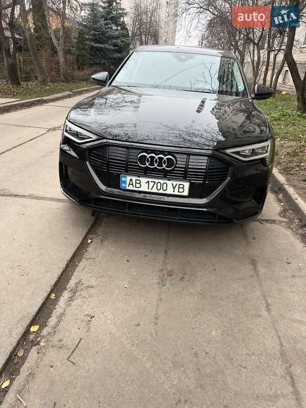 Внедорожник / Кроссовер Audi e-tron 2019 в Виннице
