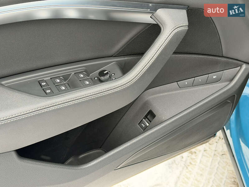 Внедорожник / Кроссовер Audi e-tron 2019 в Киеве