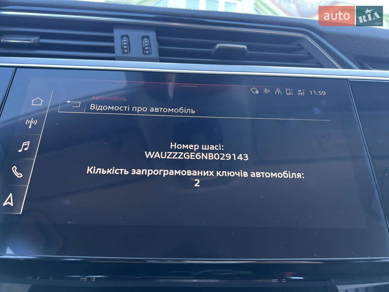 Внедорожник / Кроссовер Audi e-tron 2022 в Ужгороде