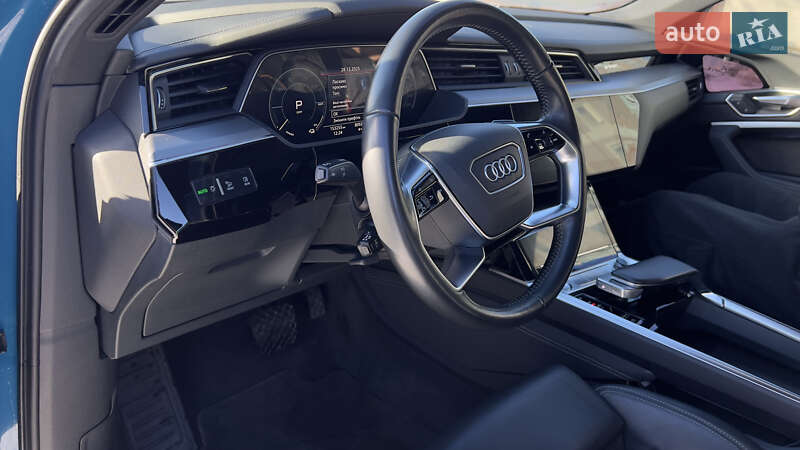 Внедорожник / Кроссовер Audi e-tron 2019 в Днепре