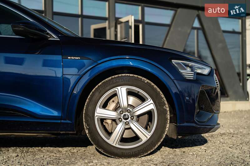 Внедорожник / Кроссовер Audi e-tron 2021 в Черновцах