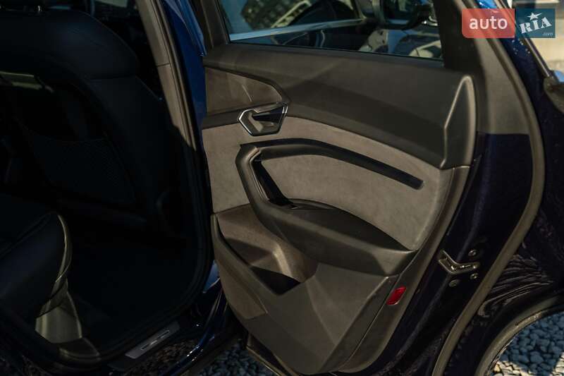 Внедорожник / Кроссовер Audi e-tron 2021 в Черновцах