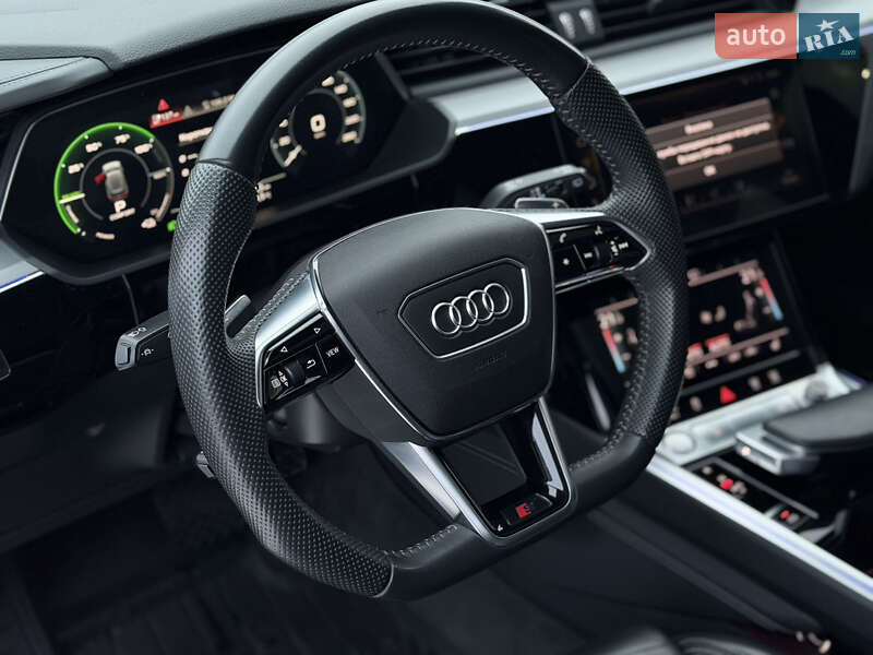 Внедорожник / Кроссовер Audi e-tron 2019 в Хмельницком
