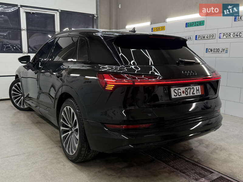 Позашляховик / Кросовер Audi e-tron 2019 в Дрогобичі