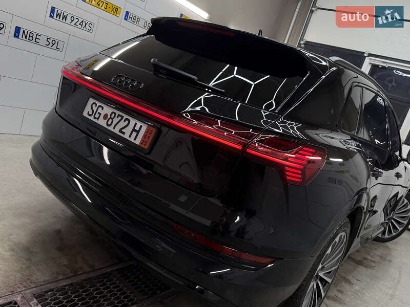 Позашляховик / Кросовер Audi e-tron 2019 в Дрогобичі